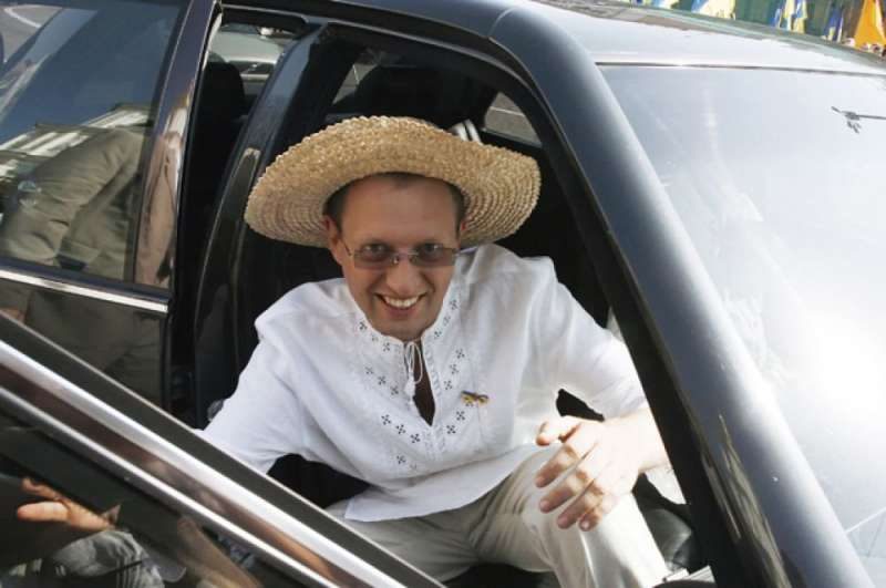 Украинские СМИ: Яценюк смылся