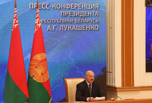 Лукашенко хочет российскую нефть. Только в обмен на воссоединение Белоруссии с Россией