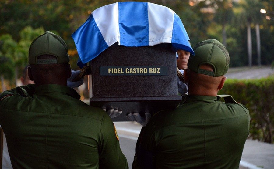 О культе личности…