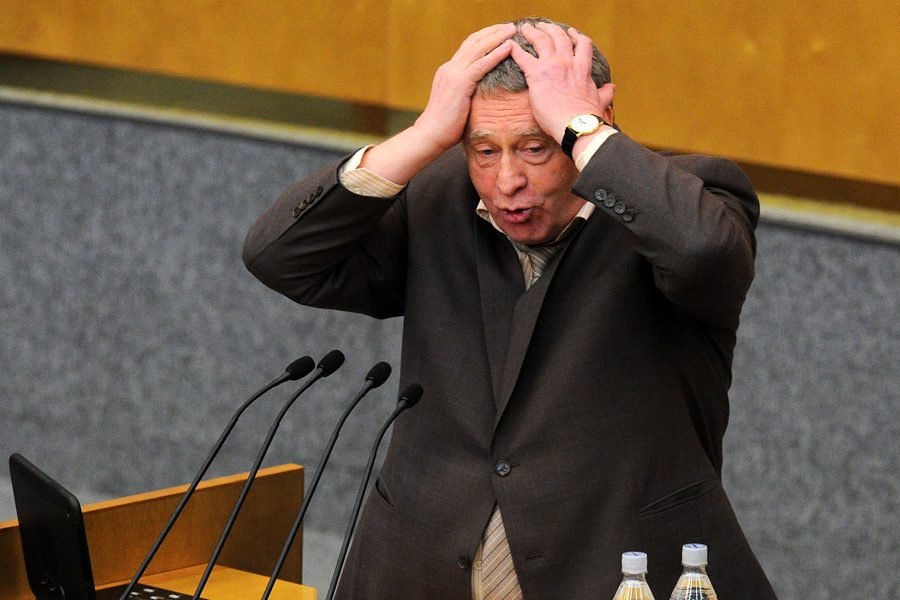 Госдуму нужно сократить на треть