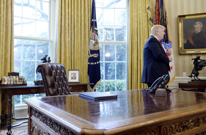 president-trump-signs-executive-orders-regarding-trade